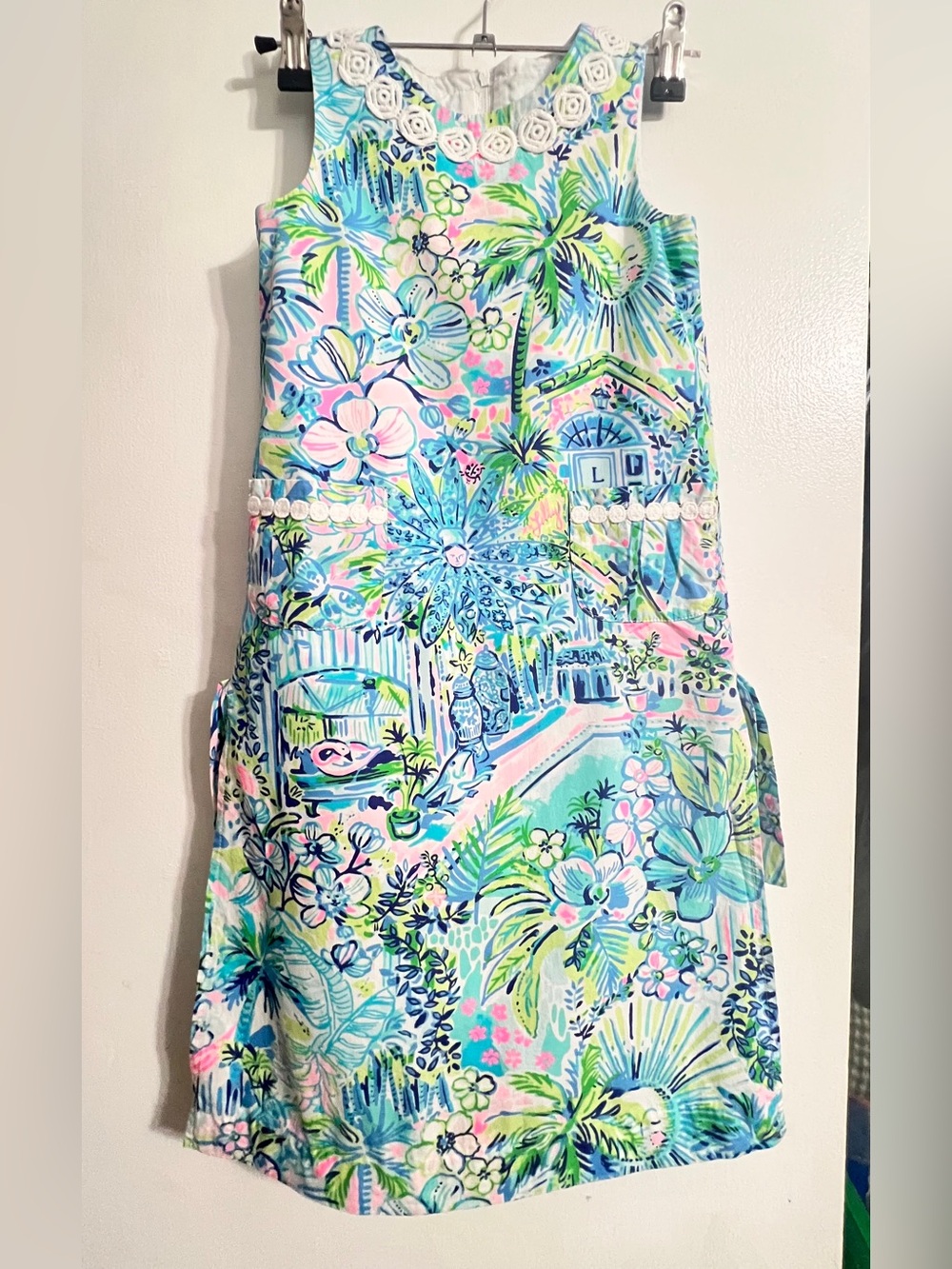 Lilly Pulitzer colorful maxi Dress Size 4 In good used condition A0075